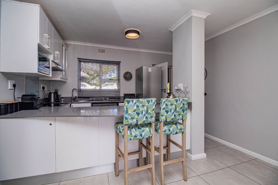 2 Bedroom Property for Sale in Goose Valley Western Cape